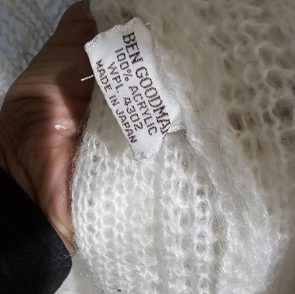 Vtg BEN GOODMAN Ivory Knit Open Poncho Pom Side Attached Scarf Cardigan OS - Picture 9 of 9